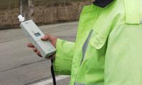 Soferii care conduc sub influenta bauturilor alcoolice se sperie de alcooltest. Soferii care conduc sub influenta bauturilor alcoolice se sperie de alcooltest.
