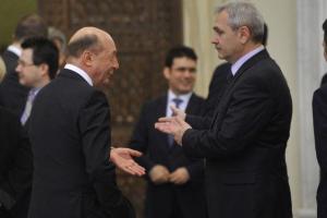 Dragnea e suparat ca Basescu, zambind, ii aminteste de furturile din Teleorman.