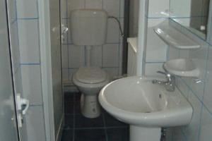 Instalatiile sanitare, afacerea din Ciuperceni a lui Sorin Stuparu.