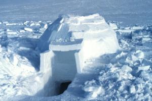 Iglu, apartamentul turnenilor