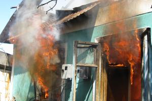 Teleormanul arde din cauza procurorilor, Serban Marinescu, USR, avertizeaza parintii despre incendii la scoli si gradinite.