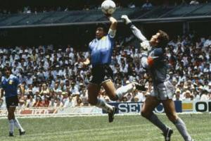 Maradona.