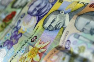 Firmele de recuperare, adevarati camatari.