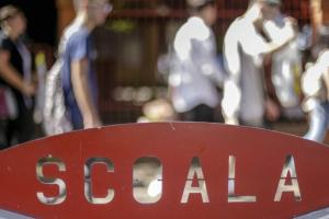 Scoala.