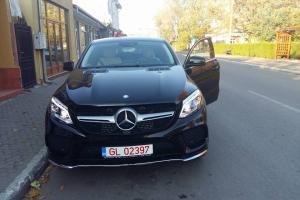 Prostii ca sardelele, smecherii stau in patul.