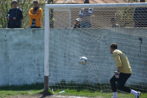 Un nou gol din lovitura libera al lui Vali Badoi. foto:teresport