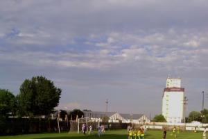 Bucuria turnenilor dupa inscrierea unui nou gol.