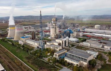 Romgaz a cumpărat, de la străini, combinatul chimic Azomures. Romanii verzi și-au distrus restul combinatelor