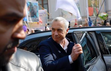 RomaniaFilm prezinta: "Georgescu mascariciul, pro-rusul si idiotii utili" pentru ca pulimea sa nu se uite la "Grindeanu, Aurul și gazul americanilor"