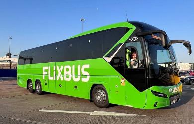Mafia microbuzelor e lovita puternic de nemtii de la Flixbus. Curse de doua sau trei ori mai ieftine