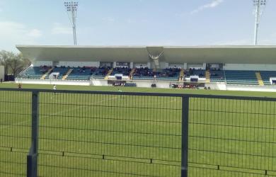 Primaria Turnu Magurele a schimbat gazonul la stadion. Cel mai mic pret e 100.000 de euro