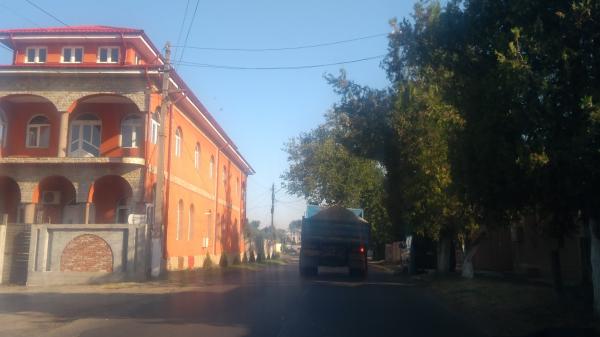 Spaga de la transportatorii de nisip pentru petrecerile politistilor.